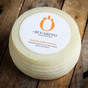 Queso De Cabra El Bucarito Semicurado 500 Grs Aprox.